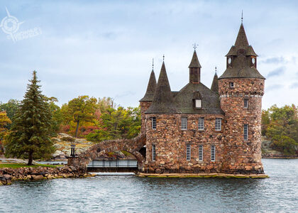 Boldt-caste-clock-tower-and-powerhouse-with-bridge